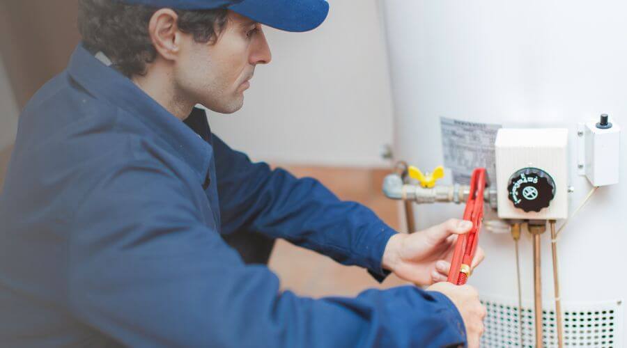 Expert burst pipe repair services in Bankston, AL